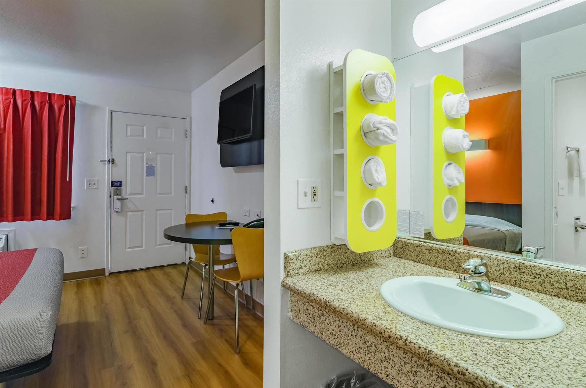 Motel 6-Portland, Or - Gresham Ngoại thất bức ảnh